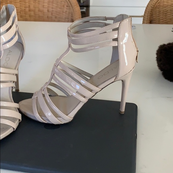 Aldo patent leather cream zipper heels - Picture 3 of 6